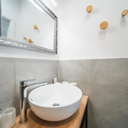 Korkyra Harbour Κόρτσουλα