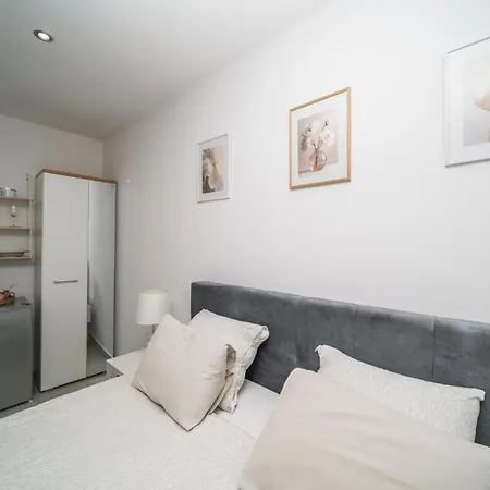Korkyra Harbour 4*