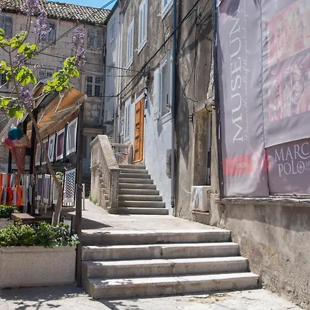 Gasthuis Korkyra Harbour