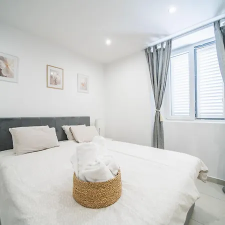 Gasthuis Korkyra Harbour