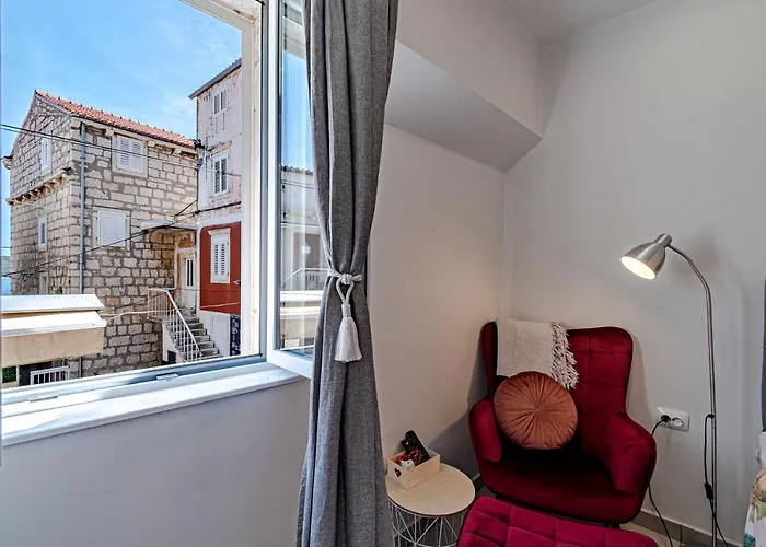 Korkyra Harbour Korčula