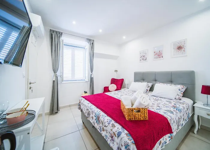 Korkyra Harbour Pensjonat 4*