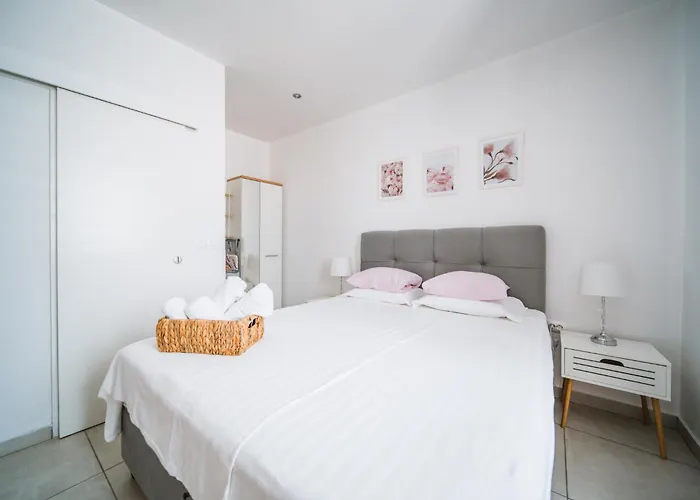 Korkyra Harbour Pensjonat 4*